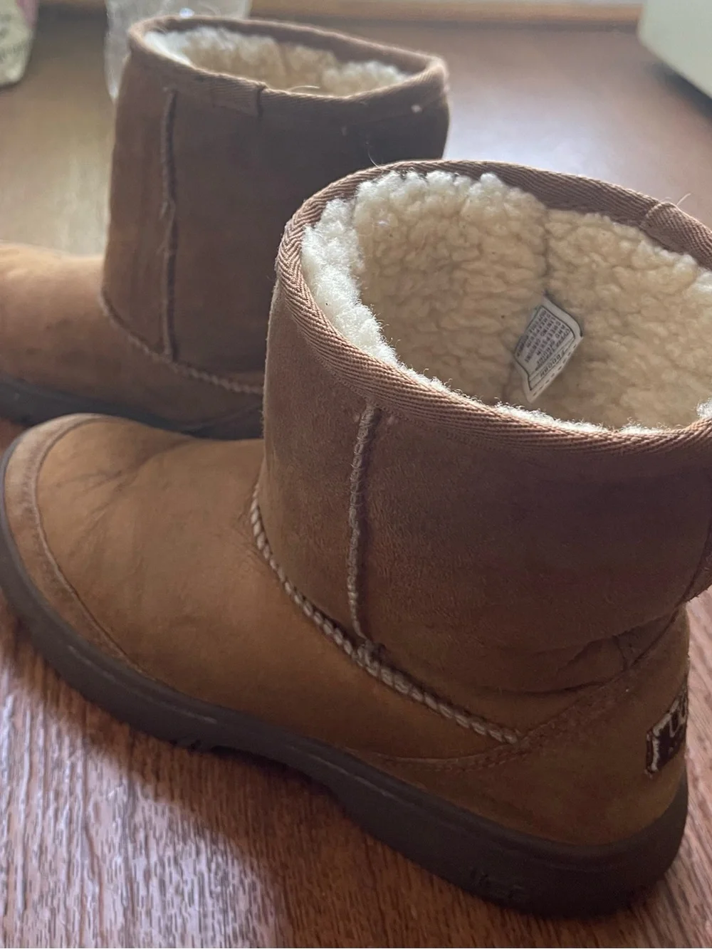 UGG Kids Chestnut Suede Shearling-Lined Boots